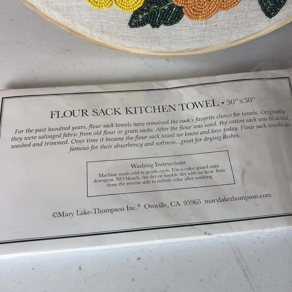 Mary Lake-Thompson Golden Retriever Dog Flour Sack Kitchen Towel 30x30 New
